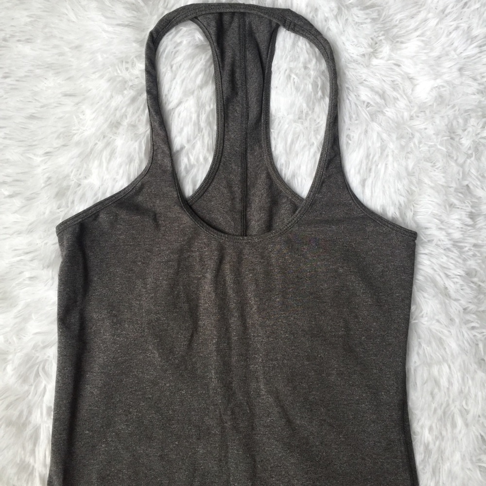 🔥LULULEMON🔥 PRICE CUT GRAY SCRUNCH-BACK TANK TOP